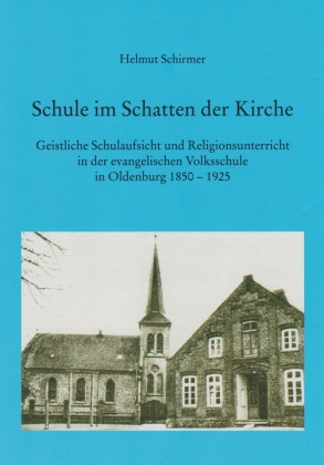 Schule im Schatten der Kirche